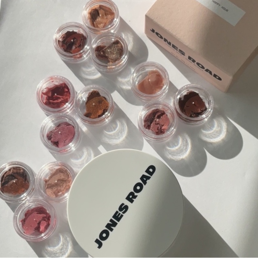 🔥4 or 8 JONES ROAD miracle balm / Just Enough or WTF foundation trial pack - Picture 15 of 15